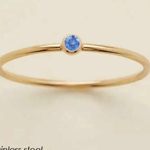 Birthstone rings - Picture 4 of 8